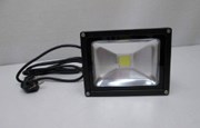 LED-strålkastare med stickpropp